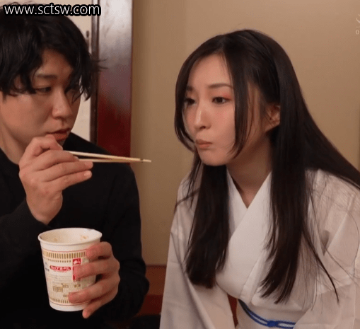 胡桃樱(Kurumi Sakura,胡桃さくら)